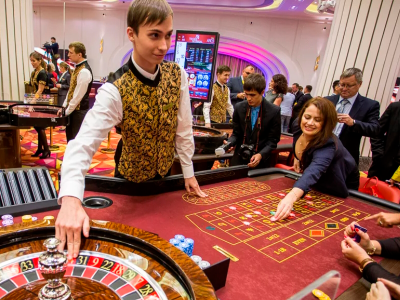 В легальных казино РФ стало больше женщин и мужчин до 50 лет